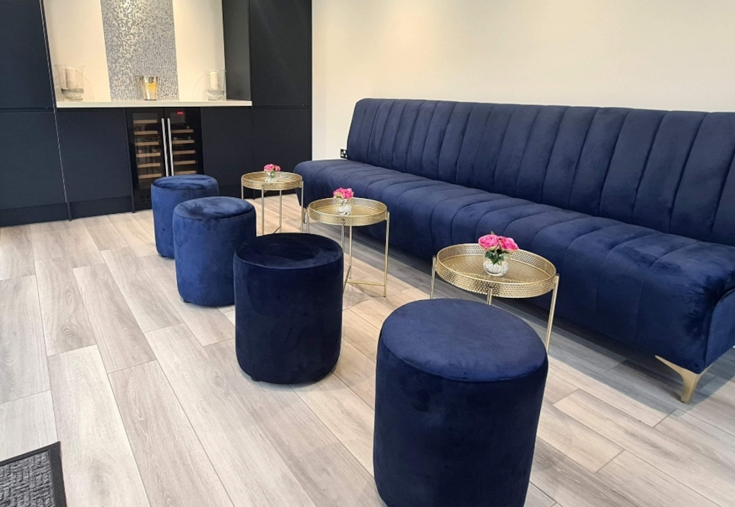 New York Bench and Corner